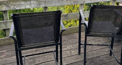 Cozy 1-bedroom bed & breakfast in charming Norwalk with AC