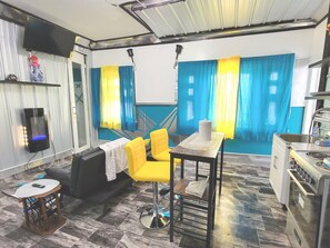 Apartment, 1 Schlafzimmer, Raucher, Kamin | Eigene Küche