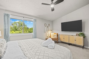 Iron/ironing board, WiFi, bed sheets - 6BR Boise Getaway - Arcade - Bumper Pool - Fire Pit - Sleeps 15+ (Boise)