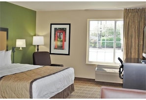 Chambre, 1 grand lit, non-fumeur (Kitchen) | Accès au Wi-Fi (inclus), literie fournie