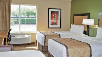 Iron/ironing board, free WiFi, bed sheets