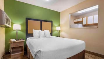 Room, 1 Queen Bed with Sofa bed, Non Smoking (Kitchen)