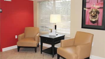 Sala de estar en el lobby