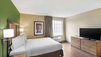 Iron/ironing board, WiFi (free), bed sheets