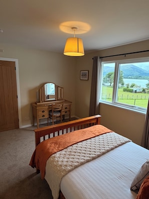 Room - Cosy Scottish Highland home situated between Fort William and Glenfinnan (Blaich)