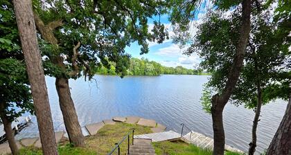 Lake Orono Outlook - Stunning Lakeshore Point View