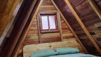 Chalet clásico, patio, vista a la montaña | Wifi gratis