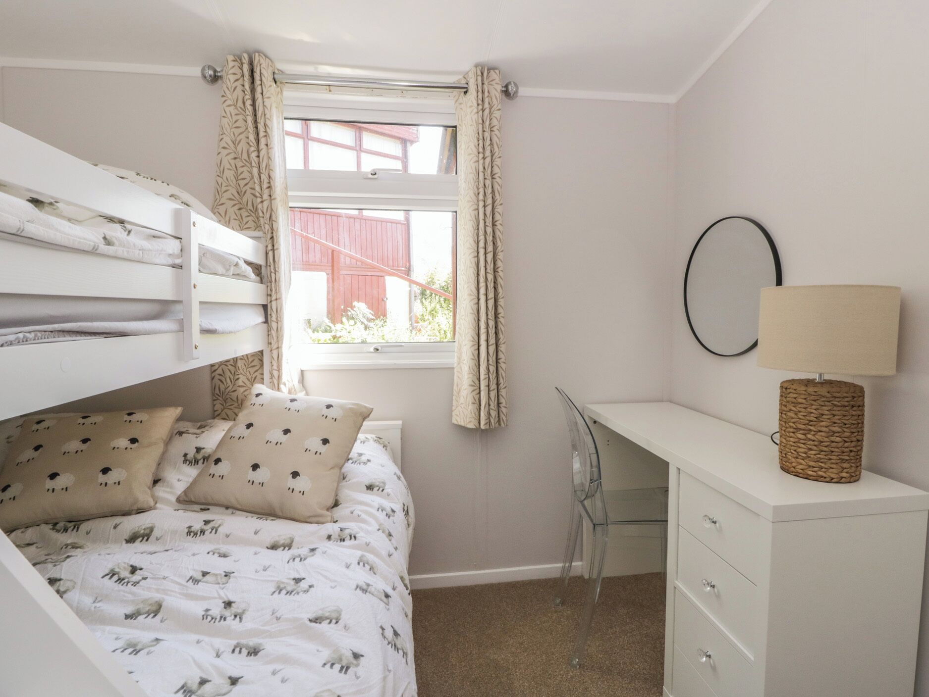 2 bedrooms, free WiFi, individually decorated, individually furnished