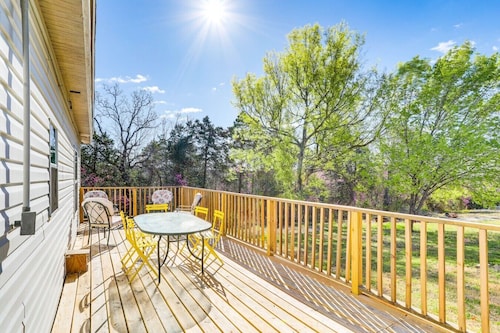 Ozark Cabin w Deck Near Norfork Lake!