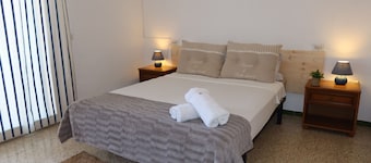 A bright, centrally located apartment just 250 meters from the beaches