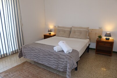 A bright, centrally located apartment just 250 meters from the beaches