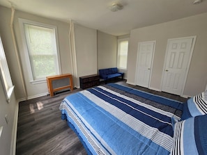 Hus, 6 soverom, røyk | 6 soverom