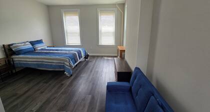 Charming 6 Bed& 3bath Home Near Philadelphia