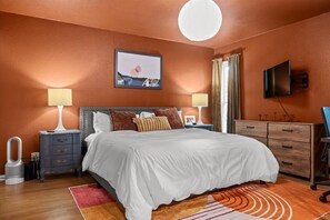 Quiet and spacious bedroom
