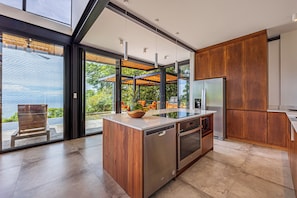 Private kitchen - Villa Tranquility - Private Escape w/Infinity Pool & Majestic Ocean Views (Puntarenas Province)