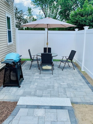 Outdoor dining - Walk to Gillette Stadium - Sleeps 6 - Parking (Walpole)