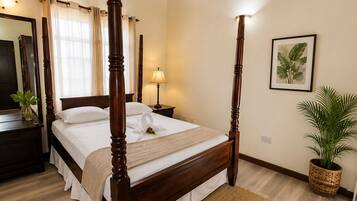 Apartment, 2 Bedrooms, Pool View | Free WiFi