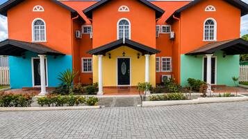 Apartment, 2 Bedrooms, Pool View | Exterior