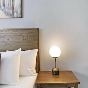 Iron/ironing board, free WiFi, bed sheets - Cozy 1-bedroom studio in brilliant Chicago with AC (Chicago)