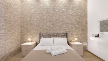 WiFi, bed sheets