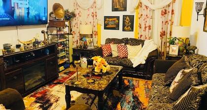 Cozy 1-bedroom apartment in charming Bronx 10468 with AC