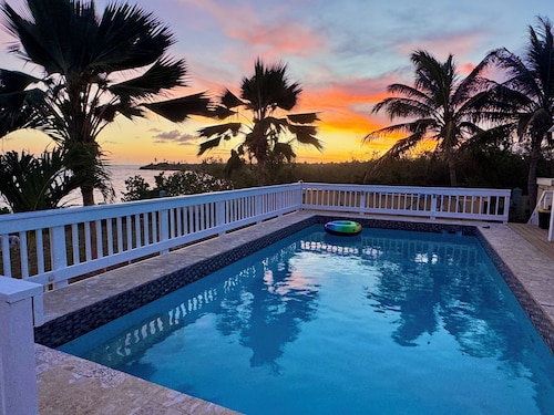  Luxury Waterfront 3 bedroom Villa in St. Croix Private Pool, & Spacious Deck