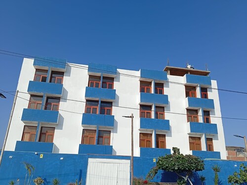 Hostal Lobitos