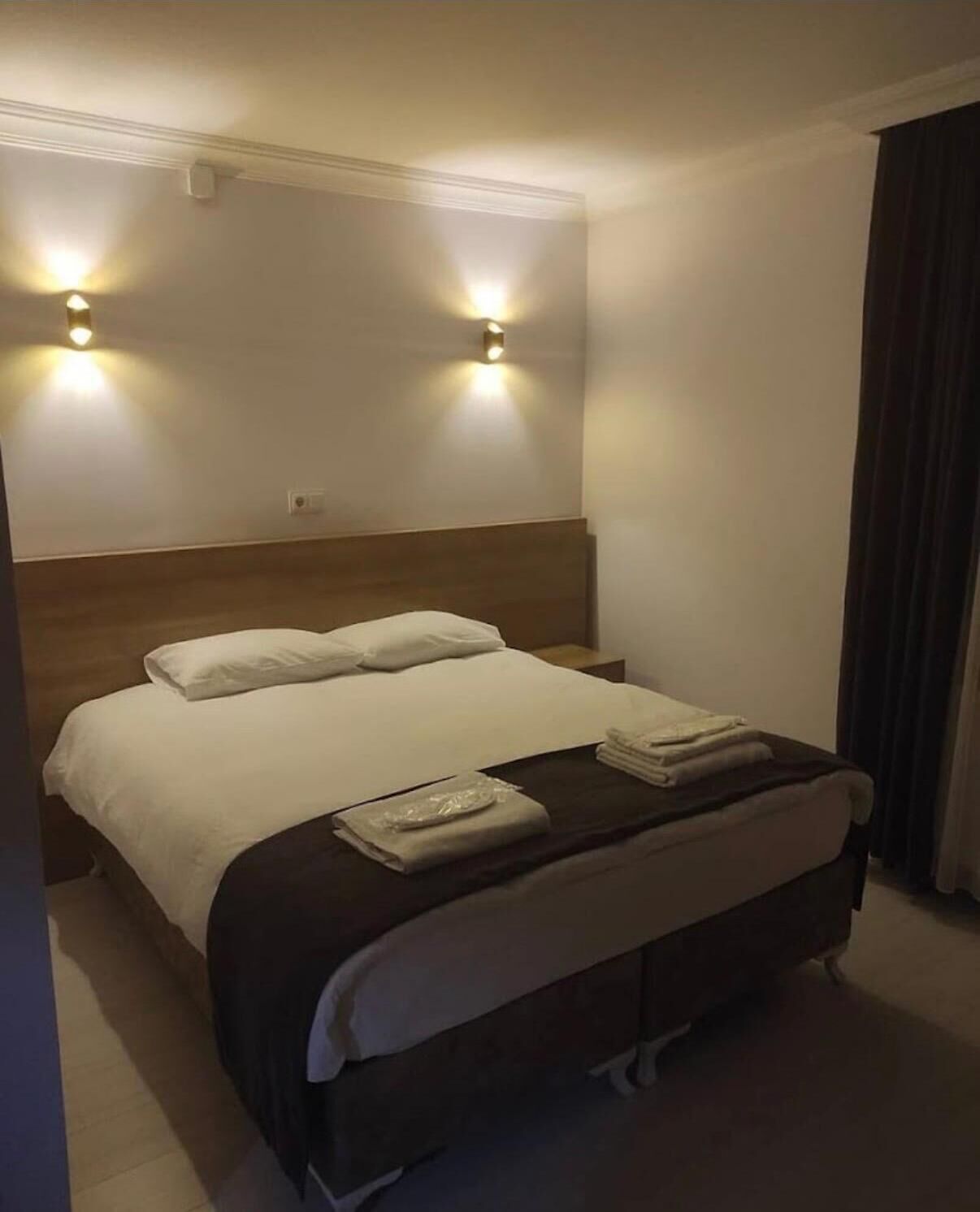 Classic Room, Lake View