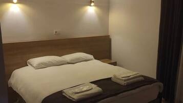 Classic Room, Lake View