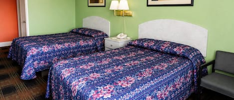 Chambre de base double | Espace de travail pour ordinateurs portables, accès au Wi-Fi (inclus)