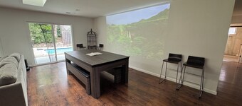 Spacious 4BR Napa Home w/ Pool