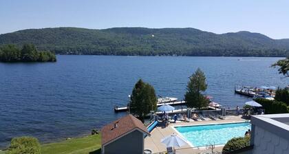 Cozy 2-bedroom condo on beautiful Lake George