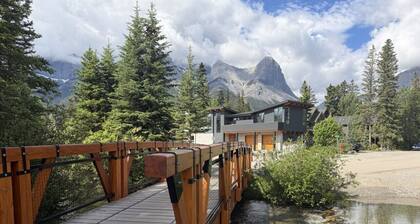 All Yours | Luxury Home and Hot Tub