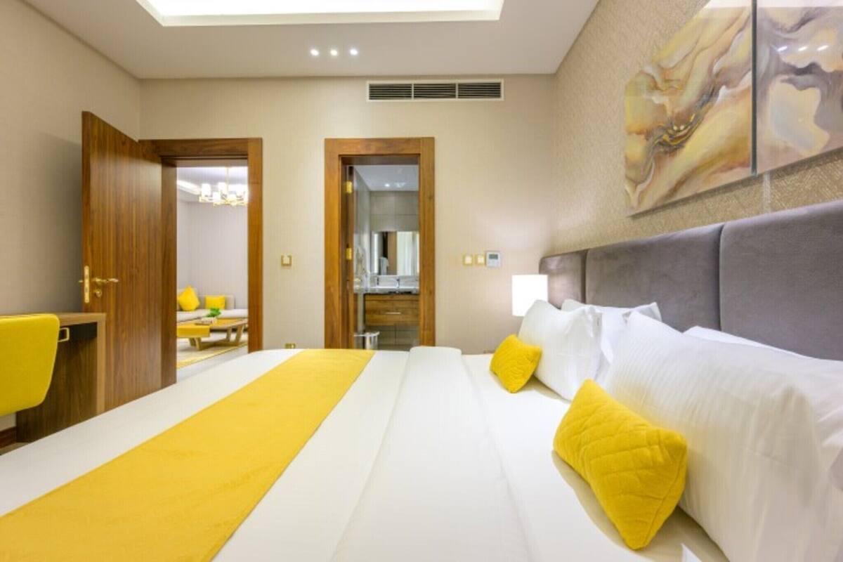 Suíte luxo, vista para a cidade | Cofres nos quartos, cortinas blackout, quartos à prova de som