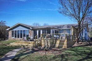 Exterior - The Little Red Riviera, Family-Friendly, Walk to Winkley Shoals and Dining (Heber Springs)