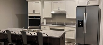 2-bedroom house in quaint Birmingham with cool AC breeze