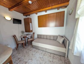 TV - Holiday home near the town centre (Siófok)