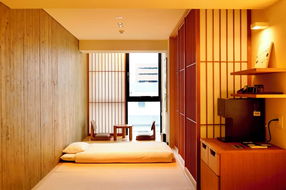 Kamar Twin Keluarga | Selimut bulu angsa, brankas, Wi-Fi gratis, dan seprai linen