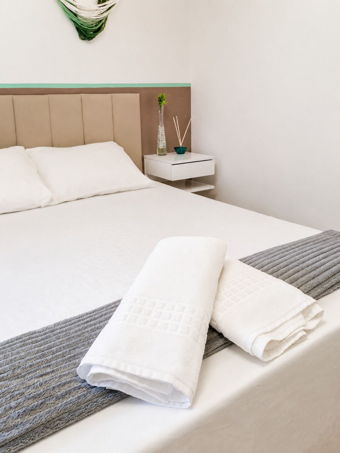 Iron/ironing board, internet, bed sheets