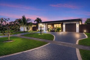 Esterni