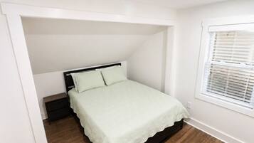 4 Schlafzimmer, Bügeleisen/Bügelbrett, kostenloses WLAN, Bettwäsche