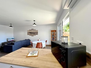 Interior - The Nasses Vacation Rental - SAINT JULIEN EN BORN (SAINT JULIEN EN BORN)