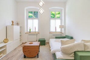 Room - Gliwice Apartment with Mezzanine (Gliwice)