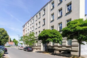 Exterior - Gliwice Apartment with Mezzanine (Gliwice)