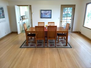 Dining - Waterfront, Views, Garden Setting, King Bed (Sequim)