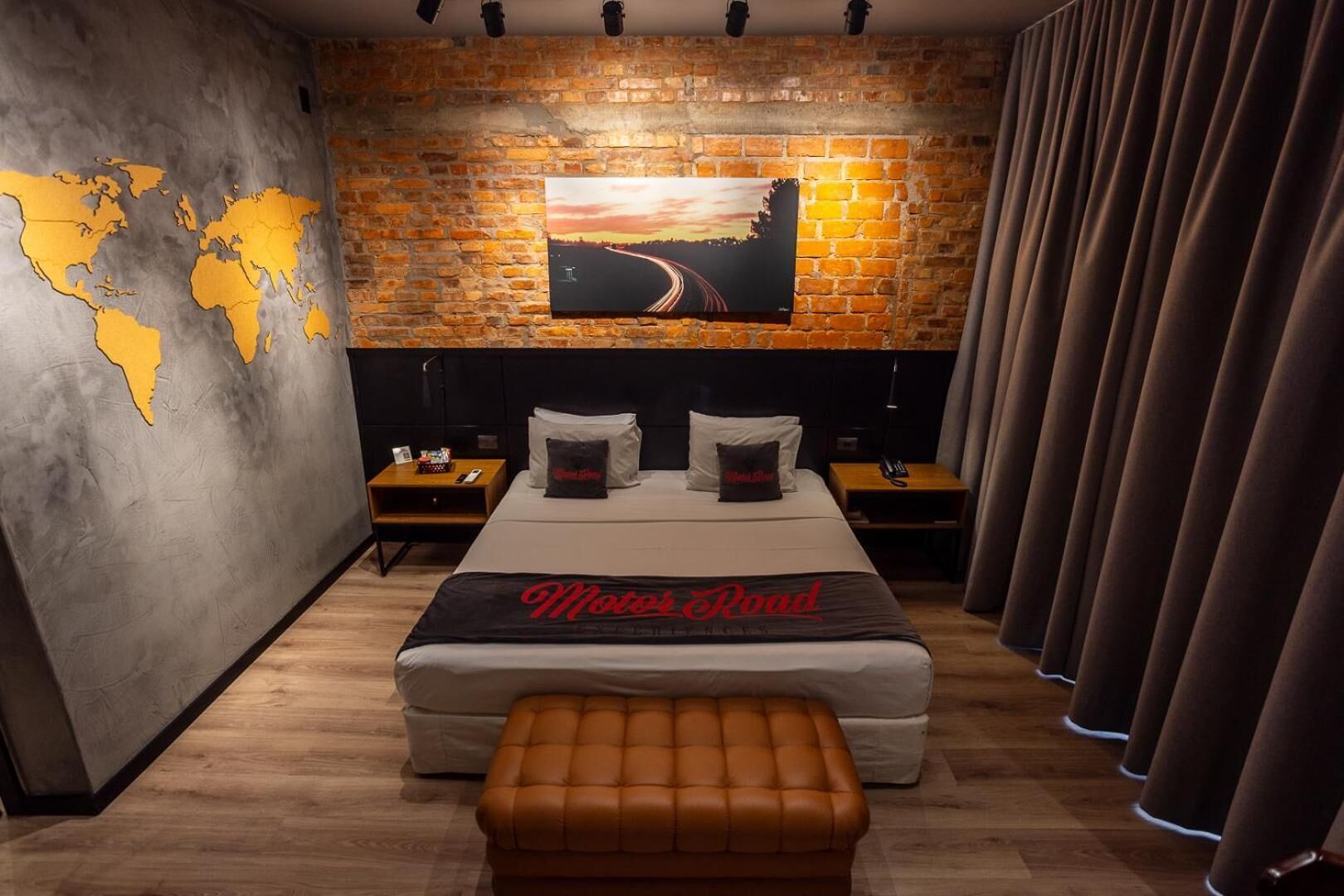 Ferros/tábuas de passar roupa, Wi-Fi de cortesia, roupa de cama