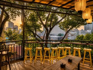 Khu ẩm thực ngoài trời