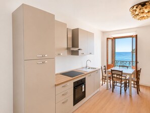 Kühlschrank, Ofen, Geschirrspüler