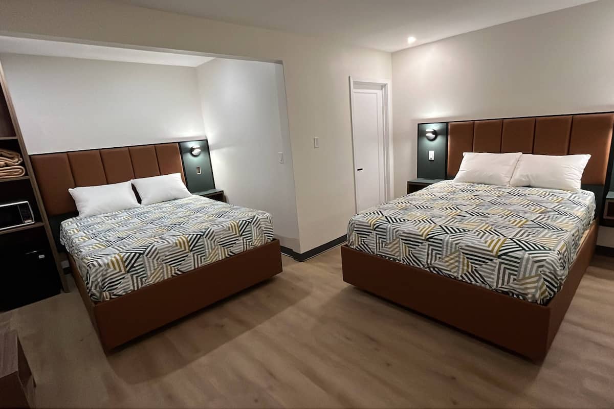 Deluxe Double Room, 2 Queen Beds, Non Smoking | Free WiFi