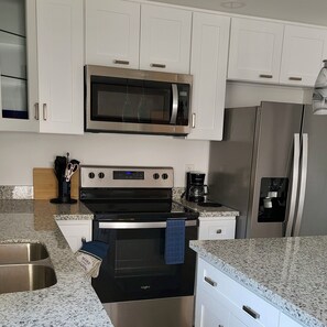 Private kitchen - SeaTac Cozy Home Away From Home (SeaTac)